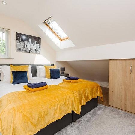 Oxheys House - 5 Bedrooms Contractors Parking Престон Номер фото