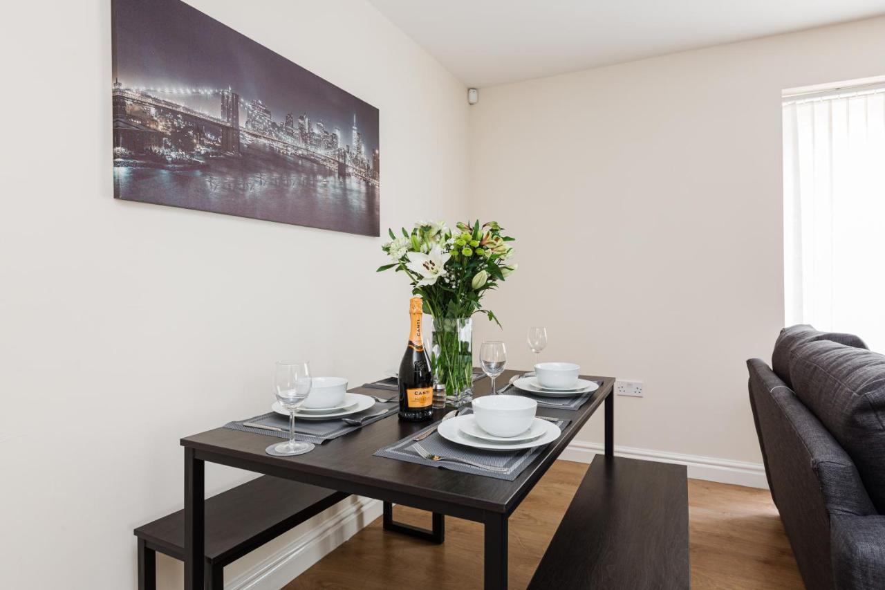 Oxheys House - 5 Bedrooms Contractors Parking Престон Экстерьер фото