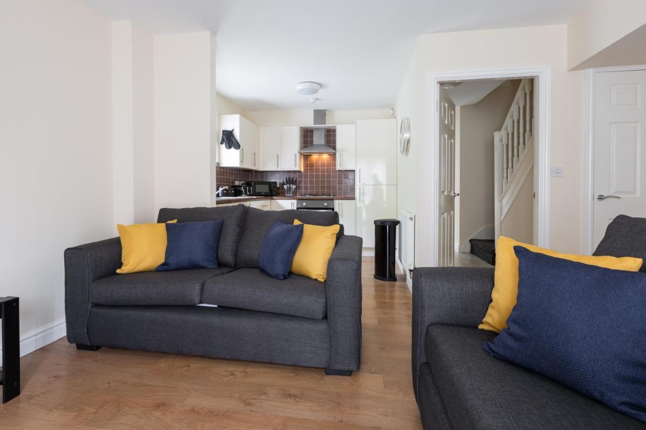 Oxheys House - 5 Bedrooms Contractors Parking Престон Экстерьер фото