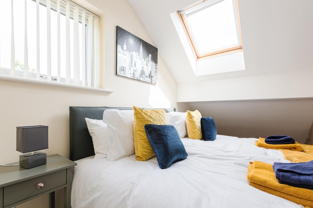 Oxheys House - 5 Bedrooms Contractors Parking Престон Экстерьер фото
